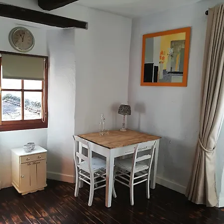 Aurifat Bed and breakfast