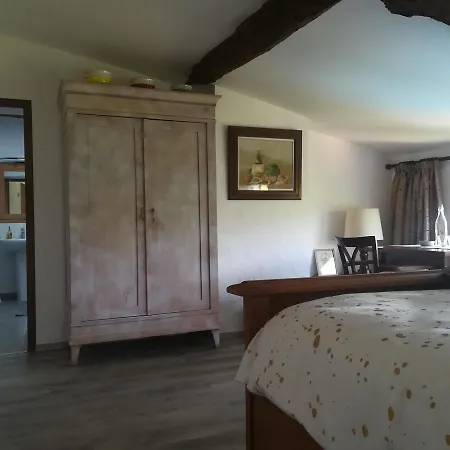 Aurifat Bed and breakfast *
